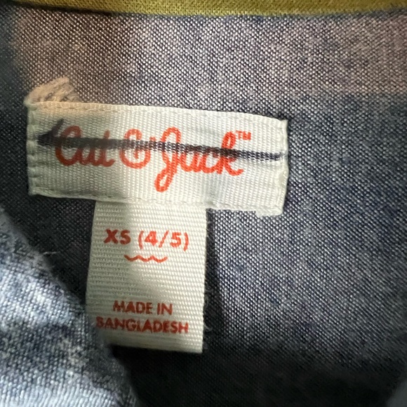 Unisex size 4/5 Button up KIDS LOT - Picture 4 of 4